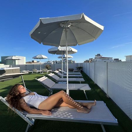 Hotel Pillon Бибионе Экстерьер фото