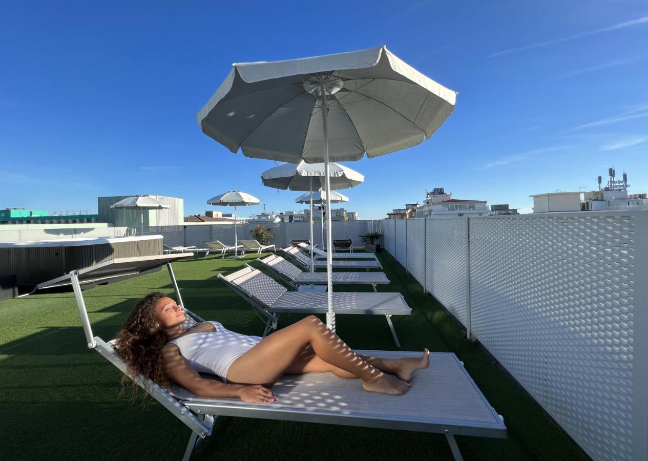 Hotel Pillon Бибионе Экстерьер фото