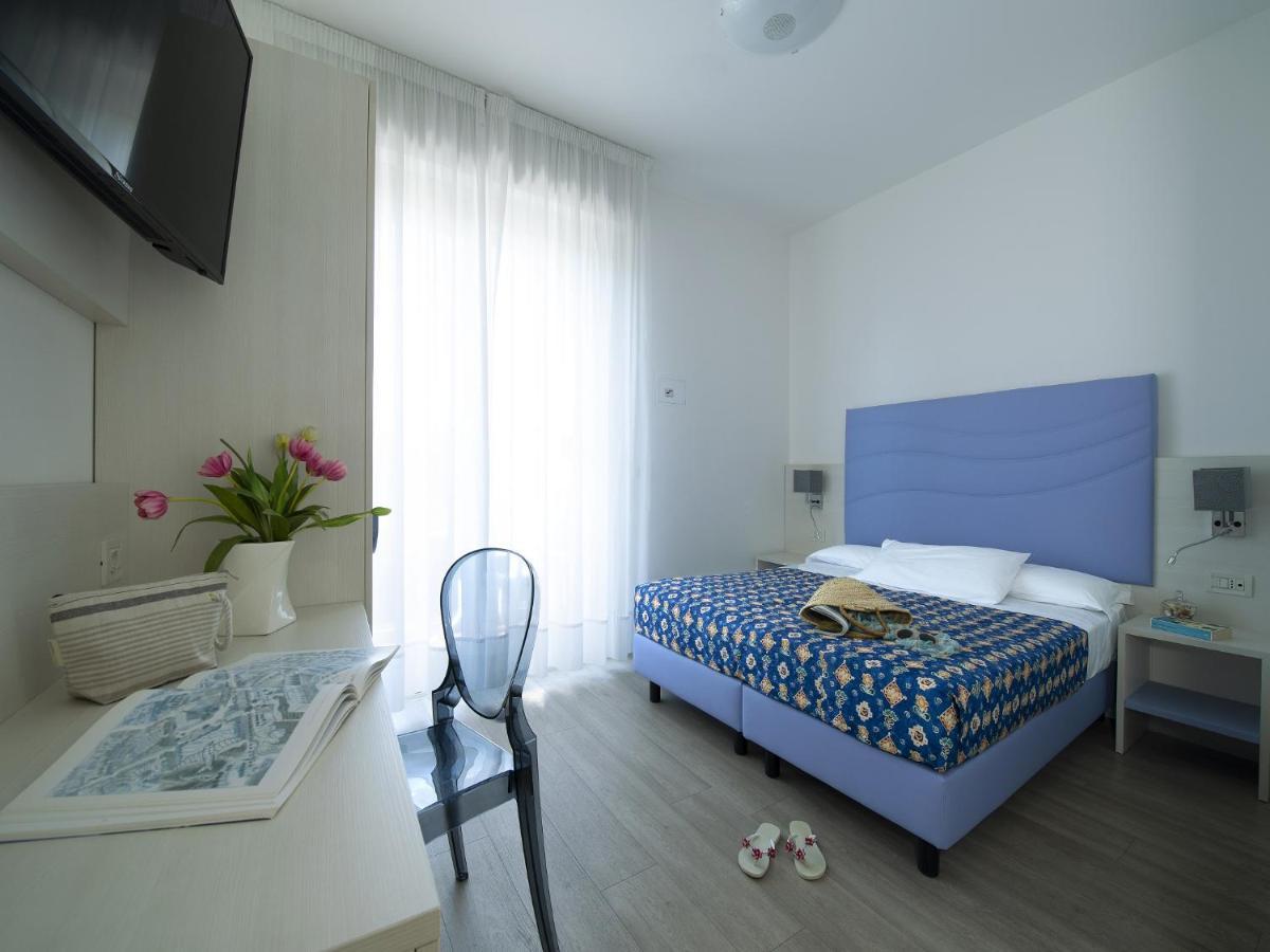 Hotel Pillon Бибионе Экстерьер фото