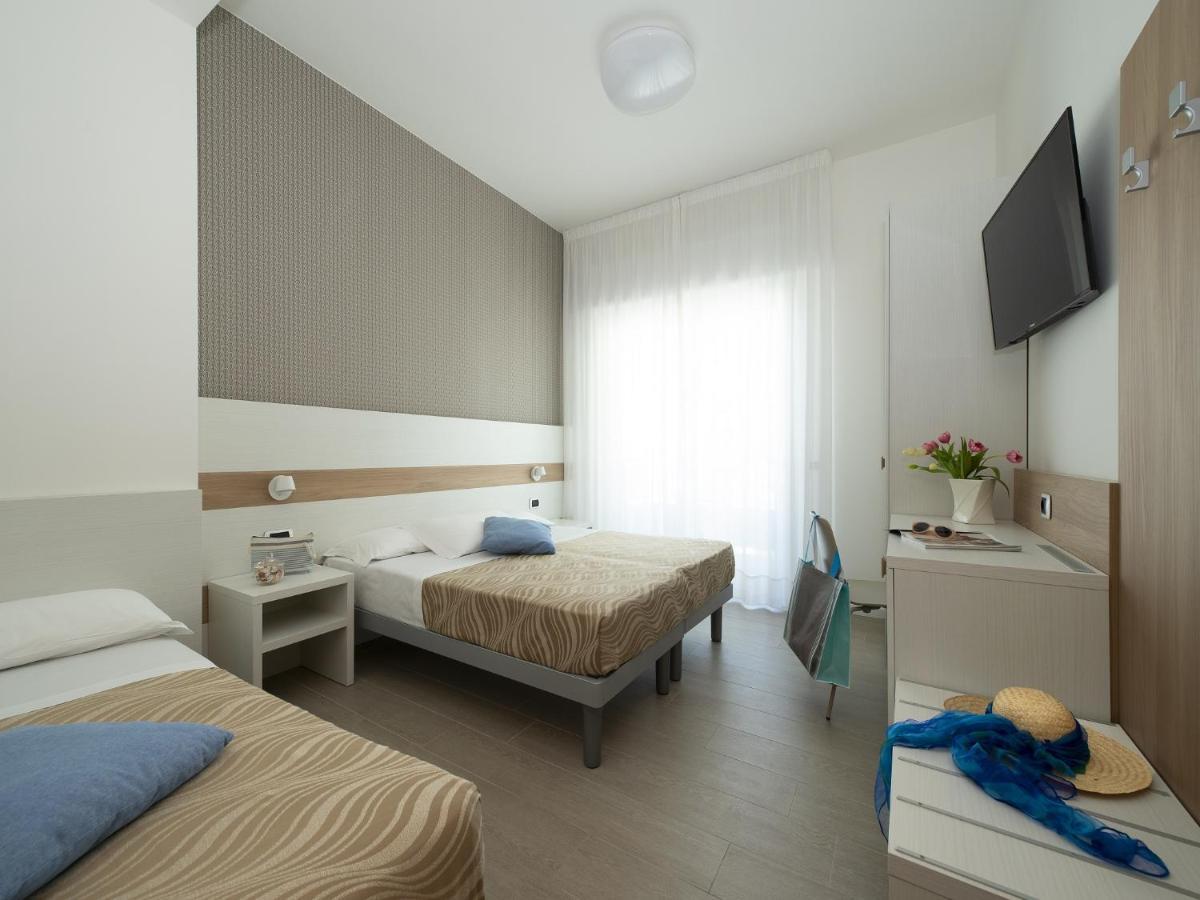 Hotel Pillon Бибионе Экстерьер фото