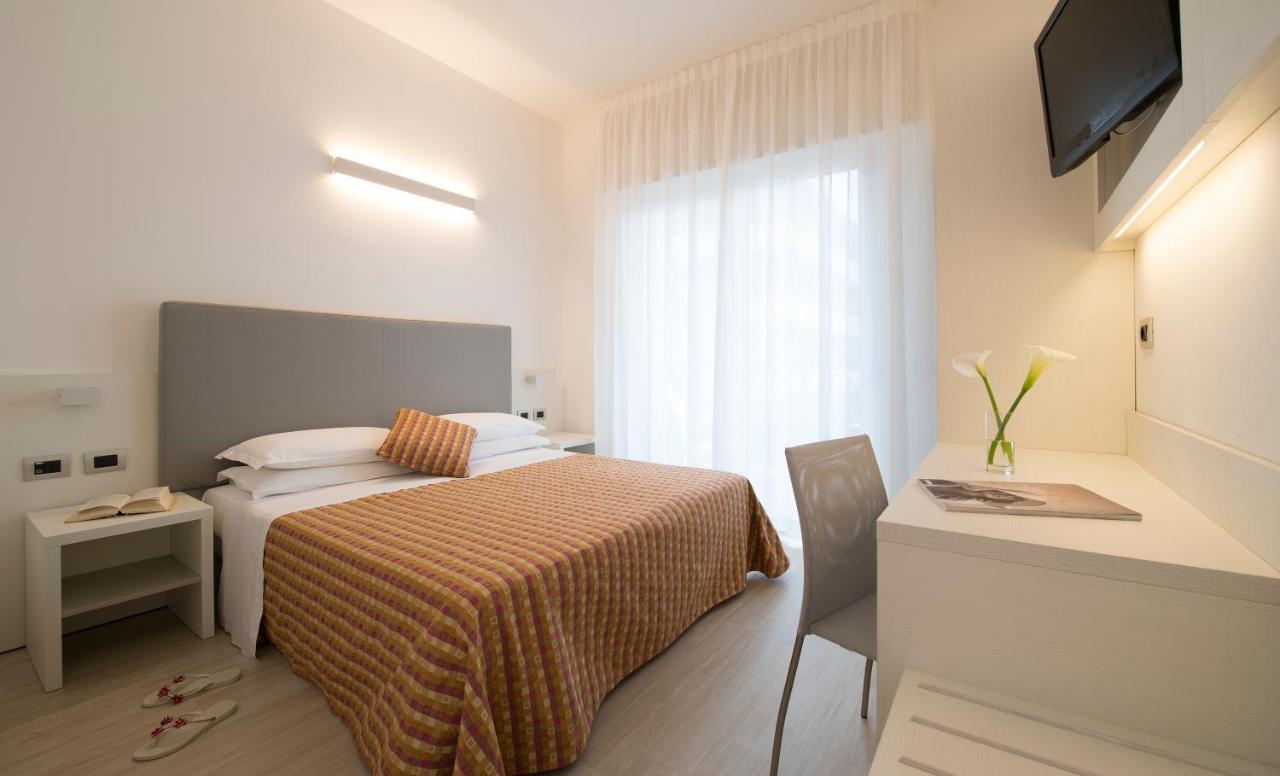 Hotel Pillon Бибионе Экстерьер фото