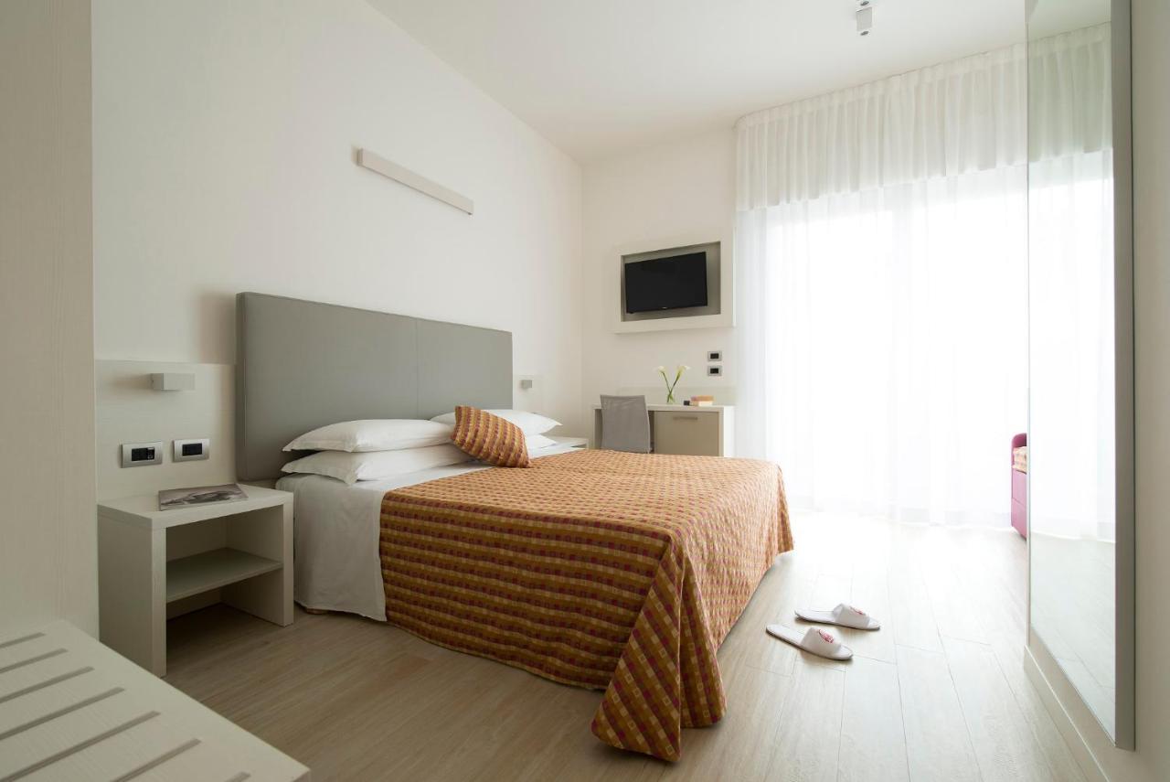 Hotel Pillon Бибионе Экстерьер фото