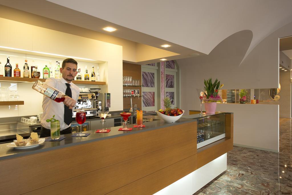 Hotel Pillon Бибионе Экстерьер фото