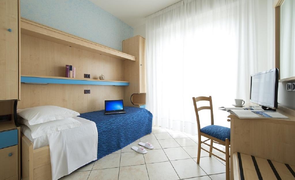 Hotel Pillon Бибионе Экстерьер фото