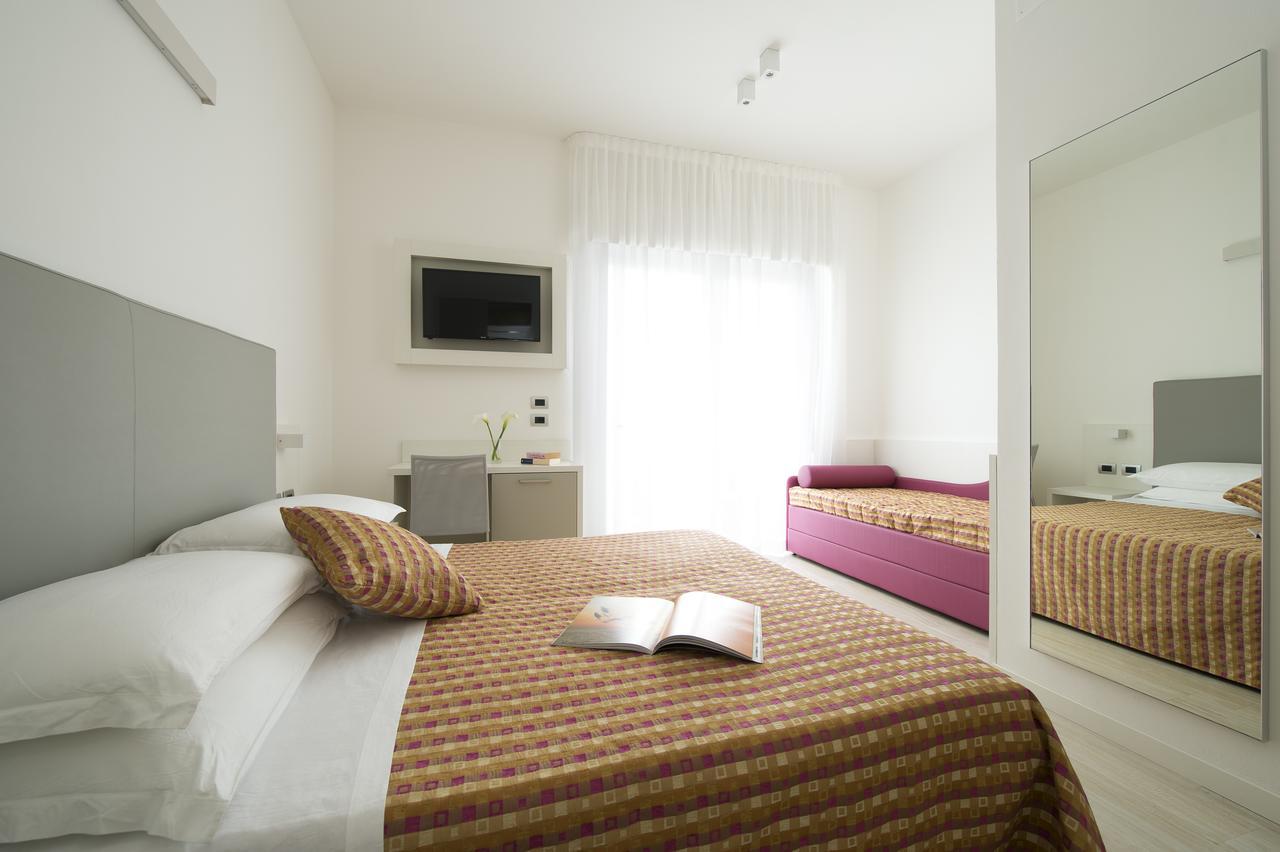 Hotel Pillon Бибионе Экстерьер фото