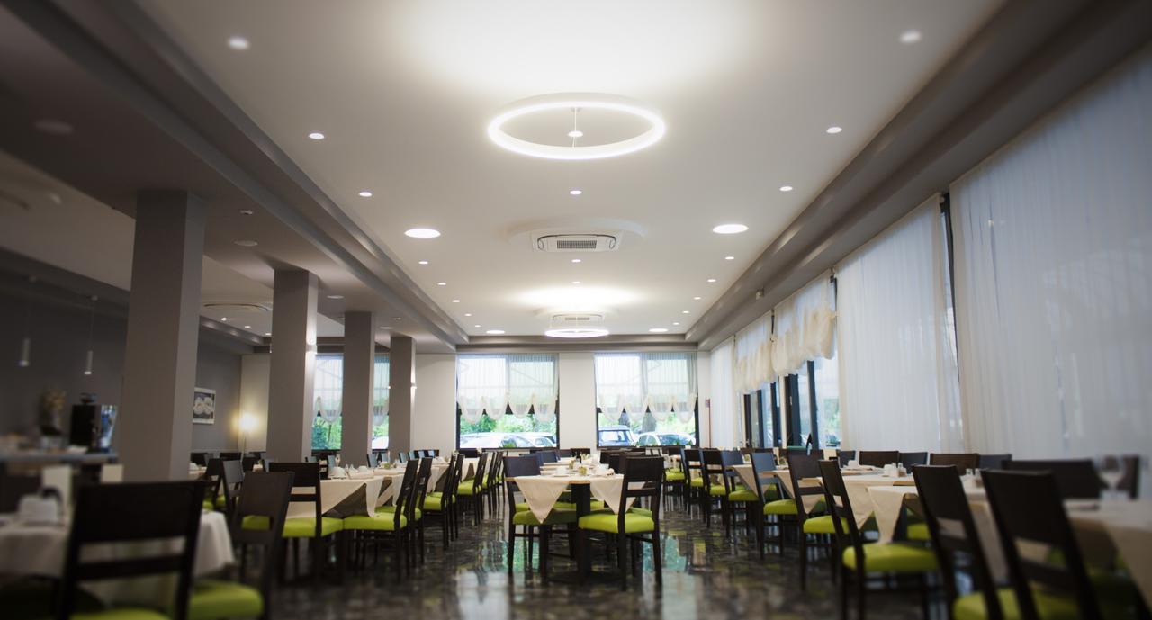Hotel Pillon Бибионе Экстерьер фото