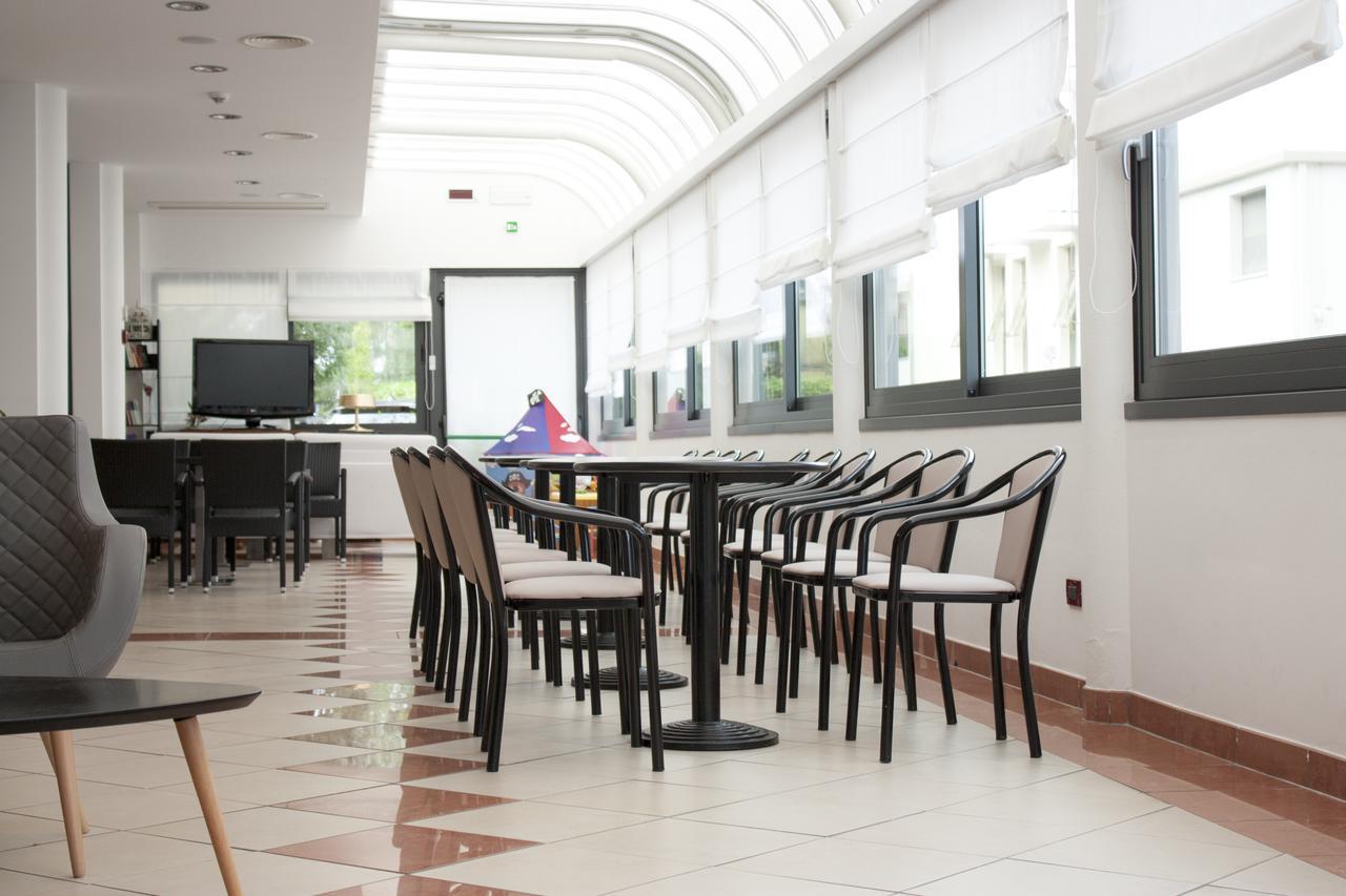 Hotel Pillon Бибионе Экстерьер фото